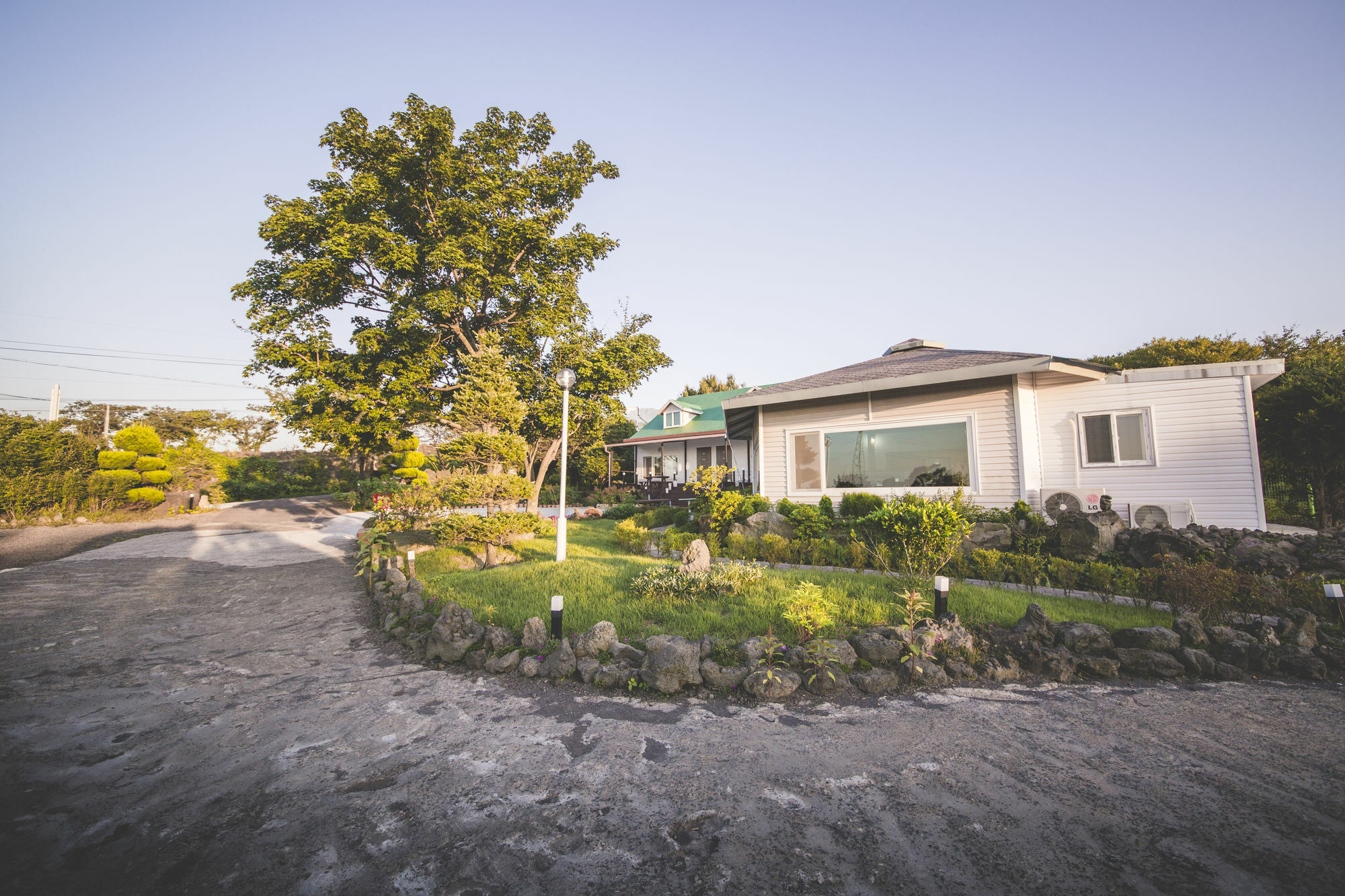 Sunyang Village Pension Jeju Buitenkant foto